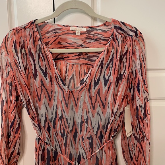 Ella Moss small tunic with grey tank top - Picture 2 of 16